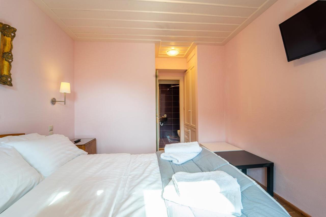 Maisonette Korfes-Κορφές-Μ Δύο Αυτόνομοι Όρoφοι Της Βίλας Κορφές Για Οικογένειες Και Μικρές Παρέες Karpenísion Exterior foto